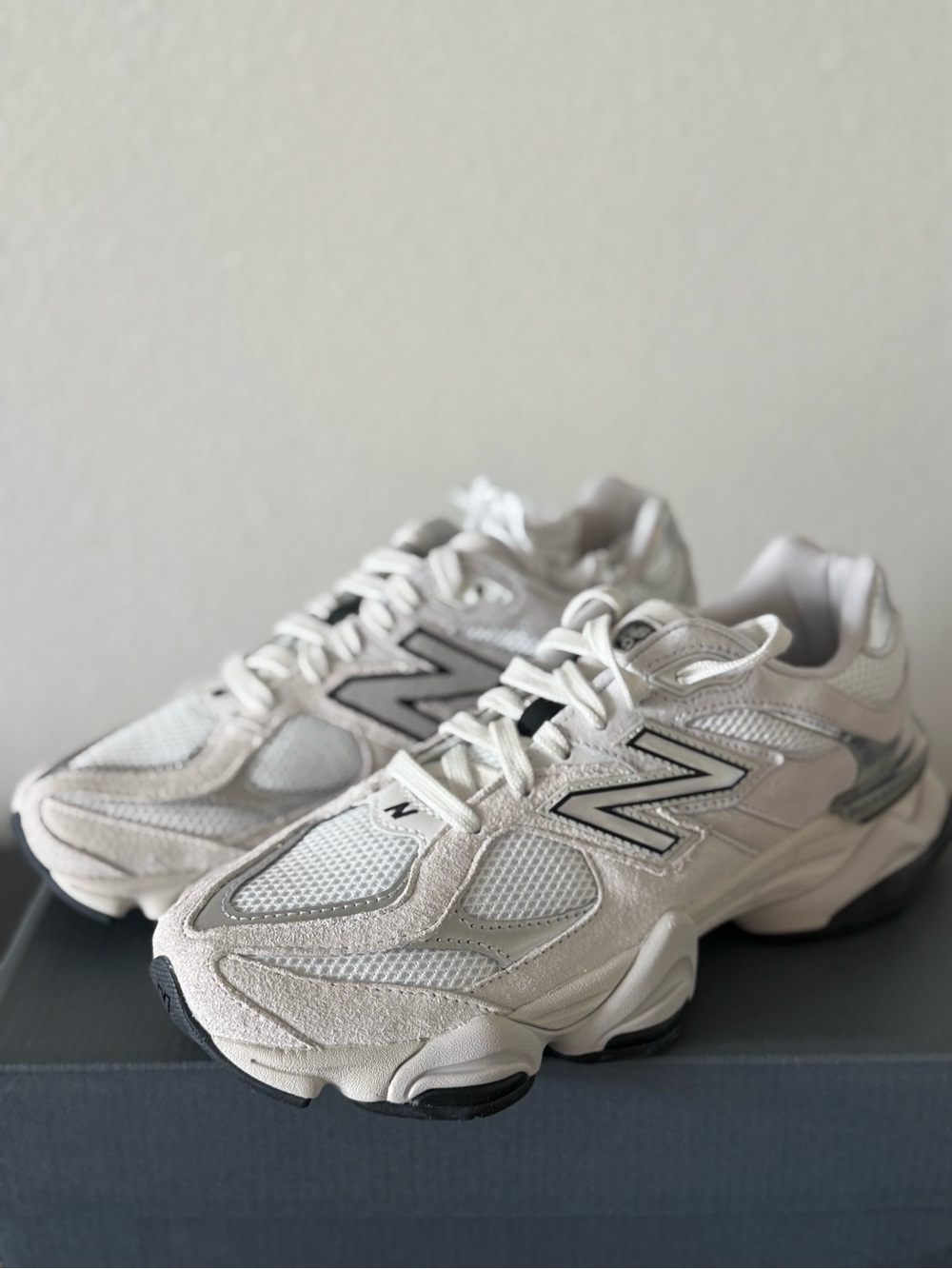 New Balance Women's Off-White and Black Retro Runner Sneakers